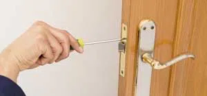 Affordable Locksmith Services New York, NY 212-457-2521 Affordable Locksmith Services New York, NY 212-457-2521 - trunk-unlock-01